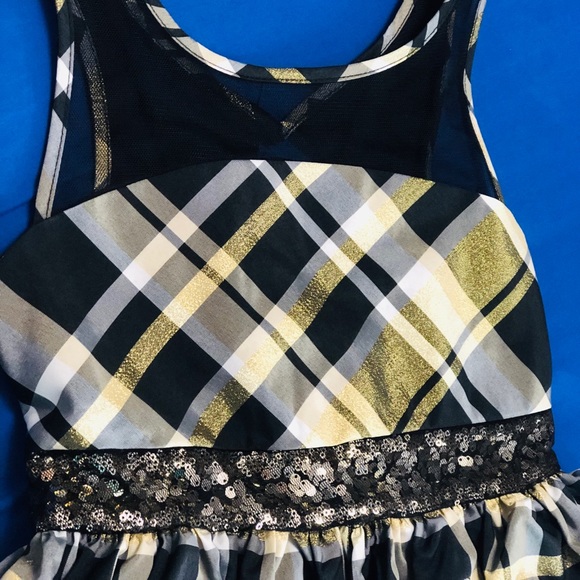 Kids Dress - Picture 4 of 4